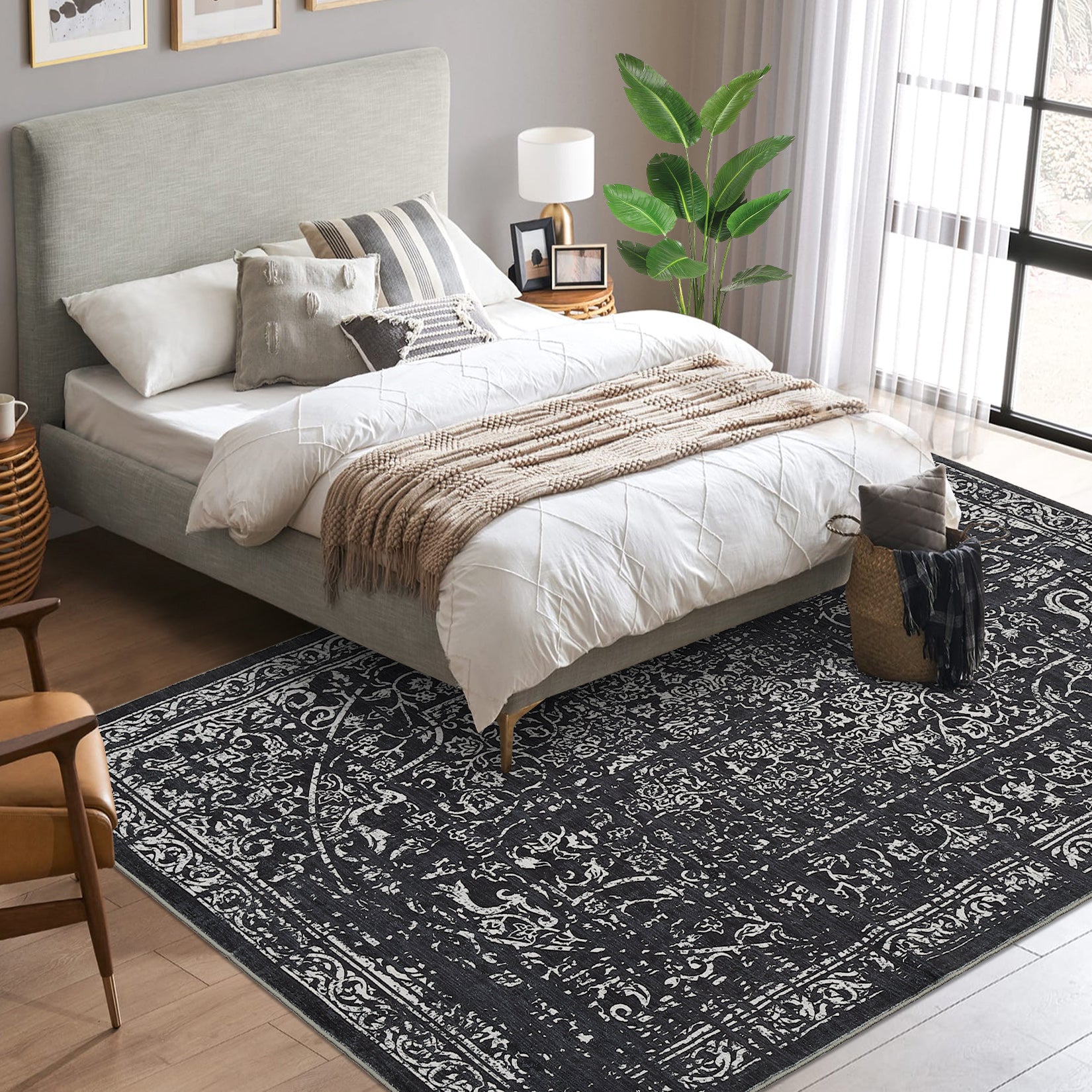 Garvee Vintage Area Rug, 4x6 Stain Resistant Carpet Non Shedding Non-Slip Soft Rug Bedroom Dining Room or Home Office, Low Pile Farmhouse Oriental Indoor Floor Carpet Black