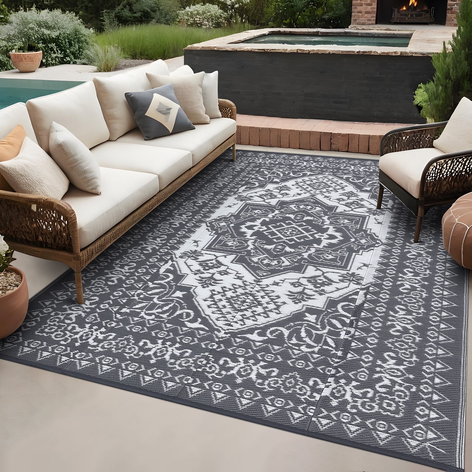 Garvee Outdoor Grey & White 9x18 Plastic Straw Rug, Waterproof Stain Resistant Reversible for Camping, Garden, Backyard, RV, Patio