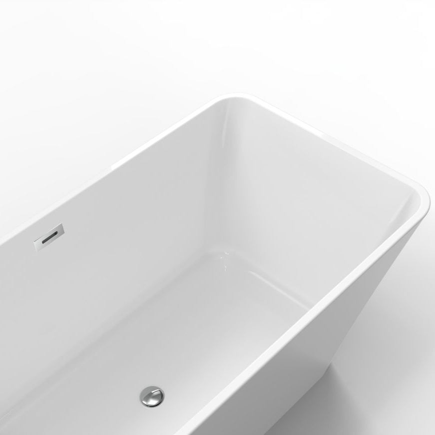 Garvee SZ3 67" Freestanding Bathtub in Streamline Design with Chrome Overflow and Drain, cUPC Certified, White